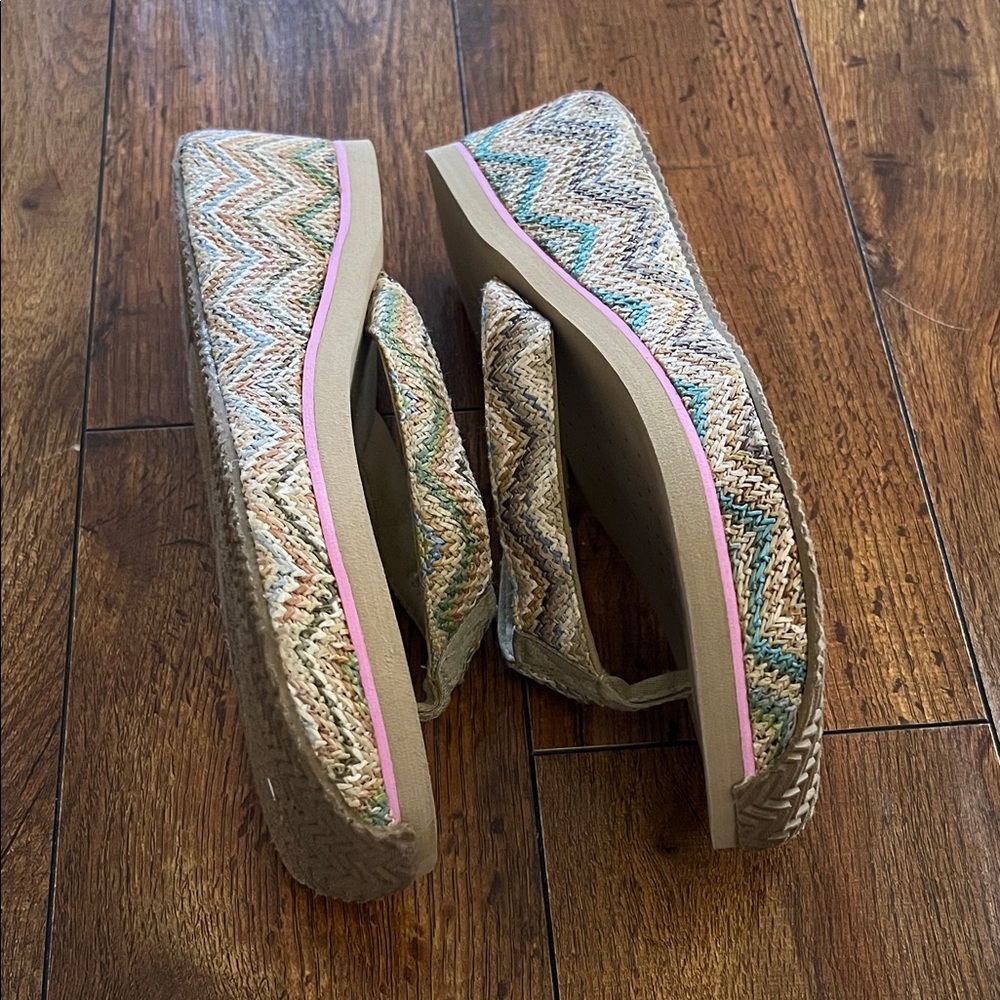 Volatile Women's  Patterned Wedge Sandals - Picture 2 of 3